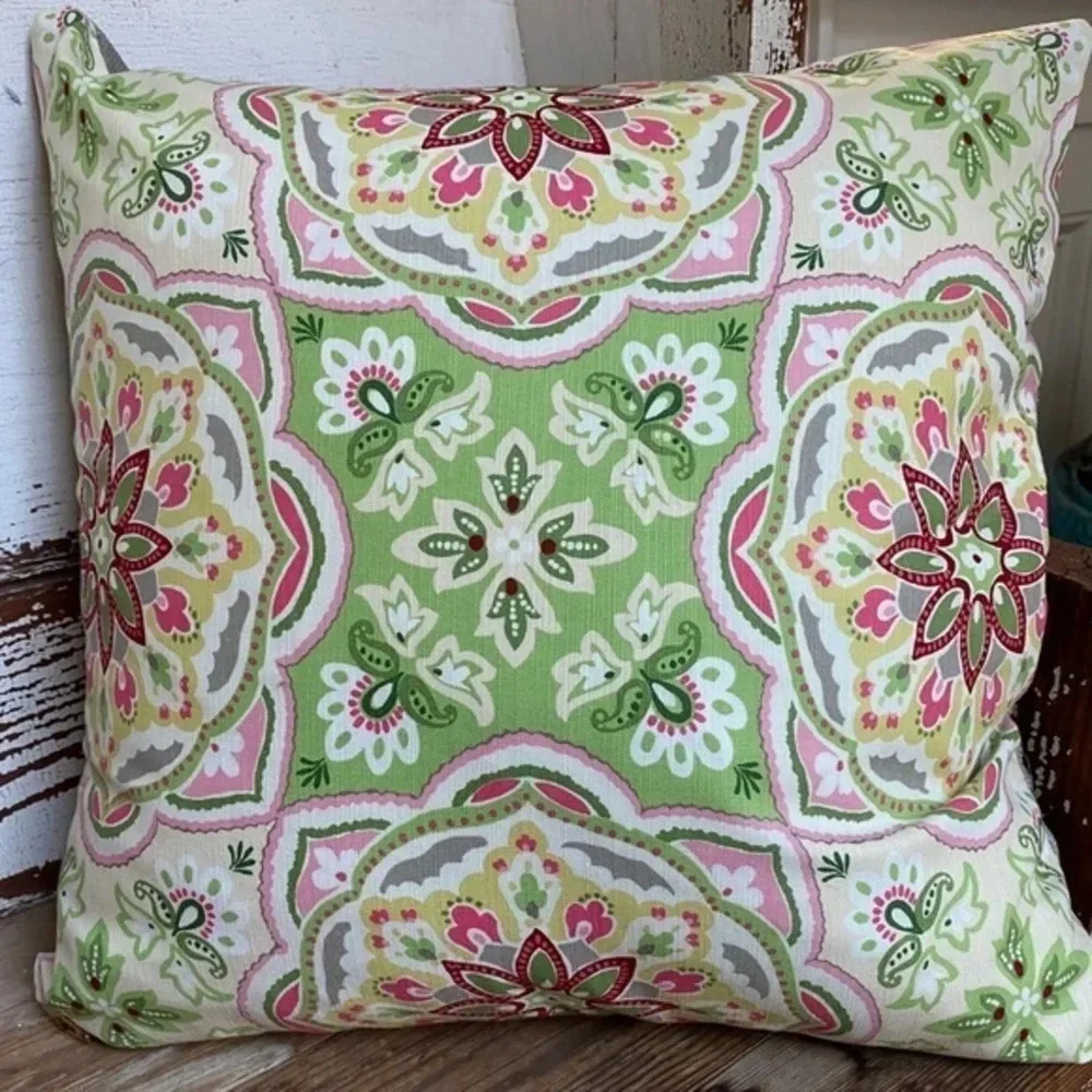 Pink and Green  accent pillow shams NWOT